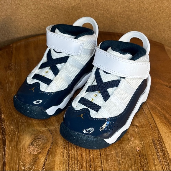 Jordan
6 rings
Toddler - Picture 6 of 7
